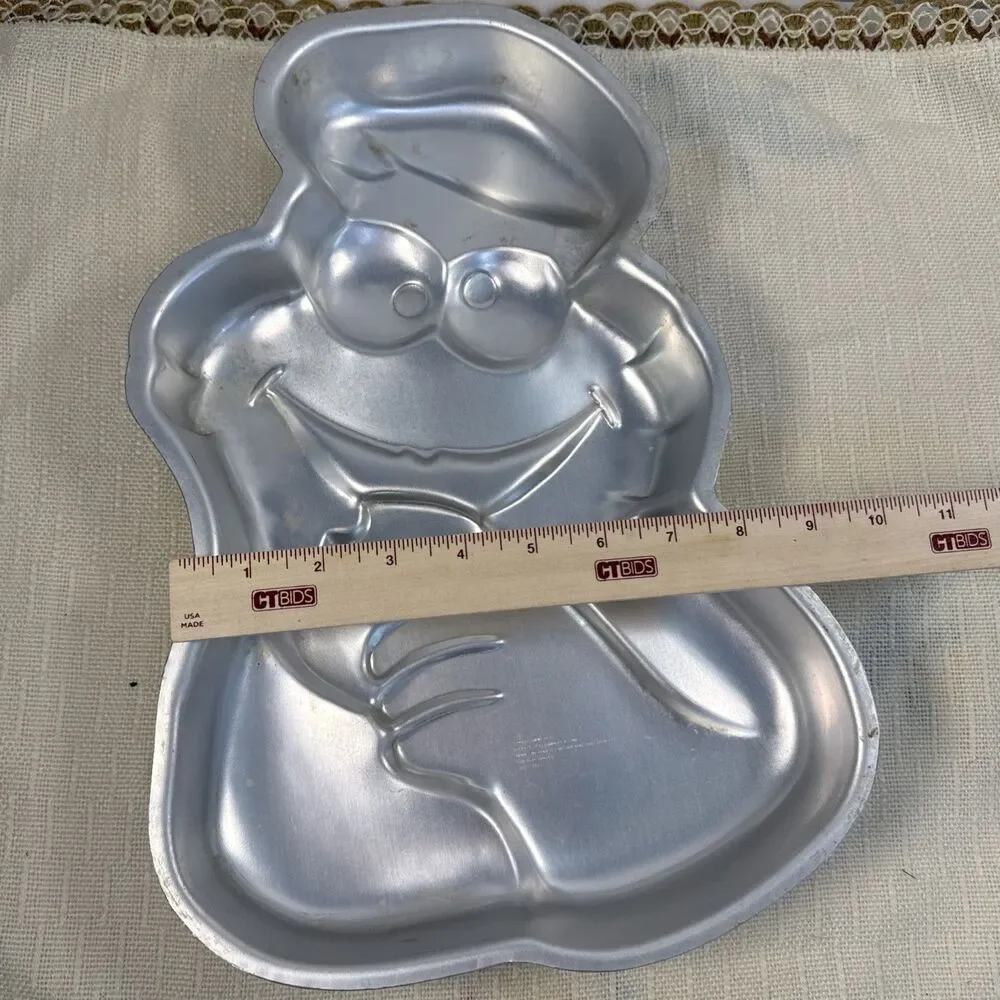 Wilton #502-7415 Cookie Monster Cake Pan Mold Muppets 1977 Aluminum